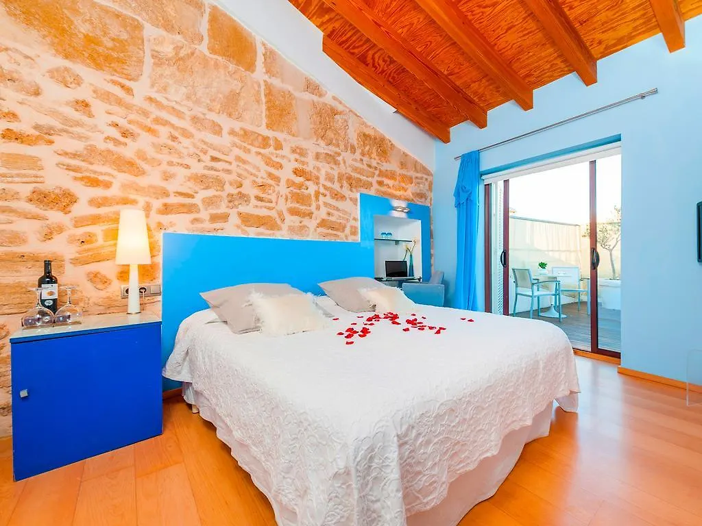Cas Ferrer Nou Hotelet Alcudia  Spain